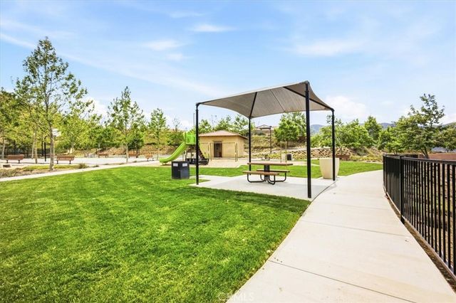 11767 Trailwood Court, Corona, CA 92883