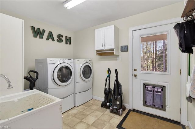 4172 Godwin BLVD, Suffolk, VA 23434