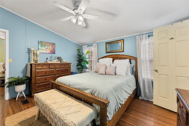 23036 McDonald Point Road, Seneca, SC 29672