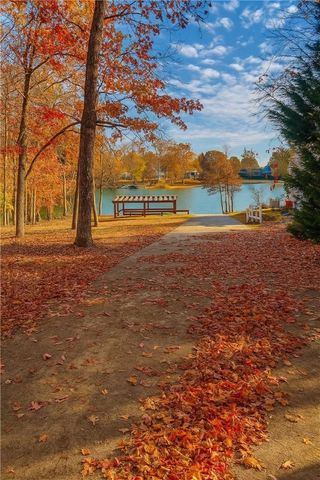 23036 McDonald Point Road, Seneca, SC 29672