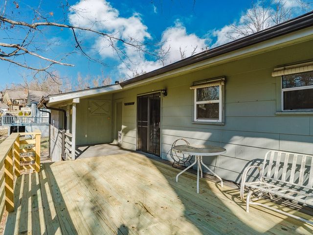 18 Bosworth Circle, Bella Vista, AR 72714