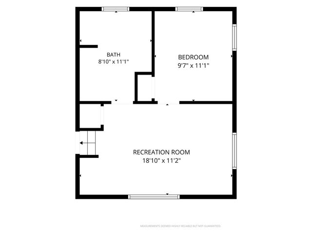215 E Beutel ROAD, Port Washington, WI 53074
