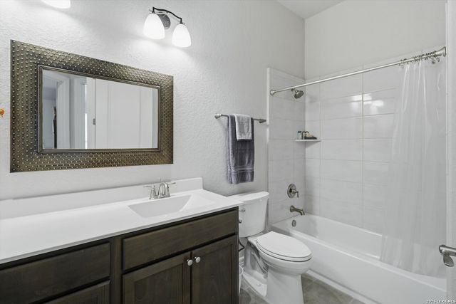 1307 Ellsworth Farm, San Antonio, TX 78260