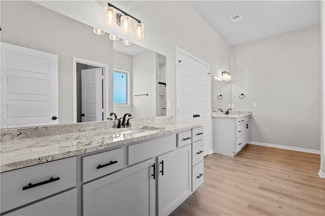 6634 McCormick Drive, Shawnee, KS 66226