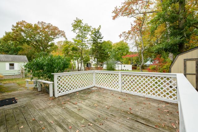 396 Willow St, Stoughton, MA 02072