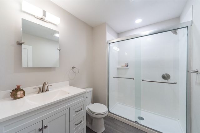 55 Sterling St 305, Clinton, MA 01510