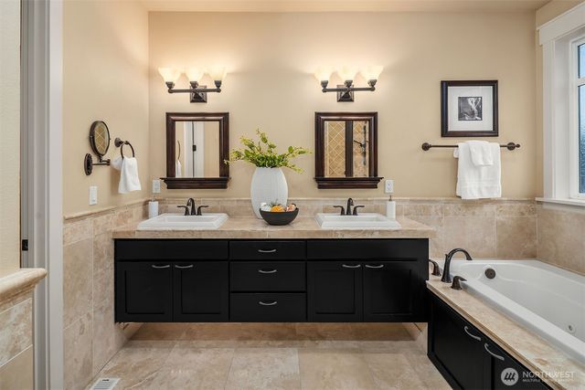 3311 Burnett Avenue N, Renton, WA 98056