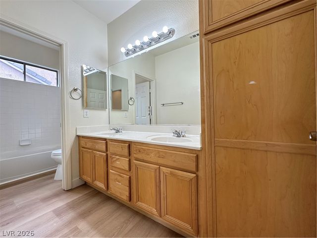 2381 CARNEGIE HALL Street, Las Vegas, NV 89135