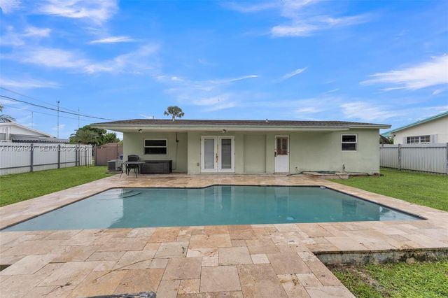 20112 NW 12th Ct, Miami Gardens, FL 33169