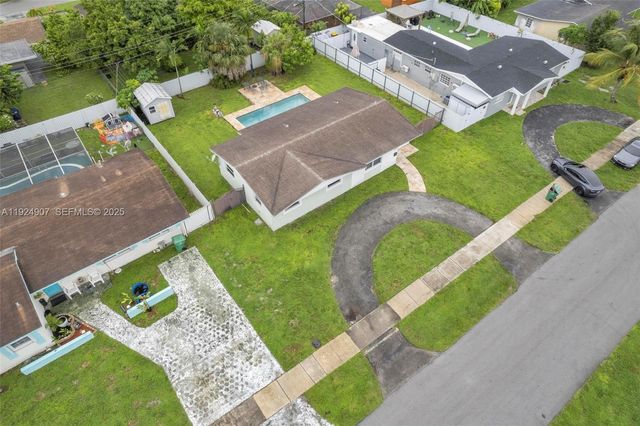 20112 NW 12th Ct, Miami Gardens, FL 33169