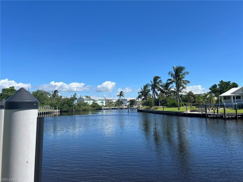 1250 Tennisplace CT A33, SANIBEL, FL 33957 — photo 2
