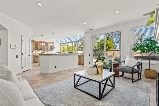 964 S Ladan Lane, Anaheim Hills, CA 92808