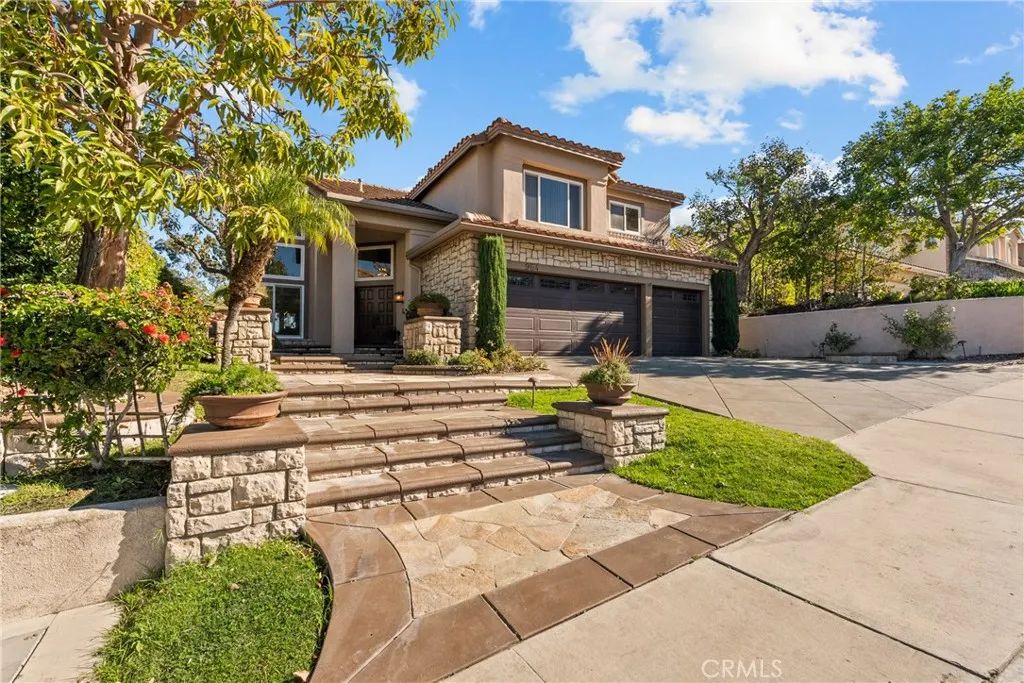 964 S Ladan Lane, Anaheim Hills, CA 92808