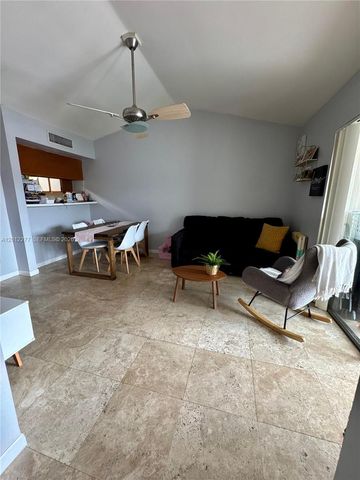 15325 SW 106th Ter 630, Miami, FL 33196