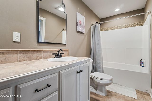 122 Acacia Lane, Abbeville, LA 70510