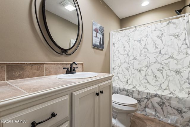 122 Acacia Lane, Abbeville, LA 70510