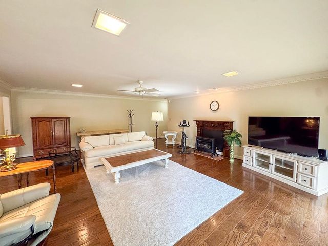 1524 GARLAND DR, Covington, TN 38019