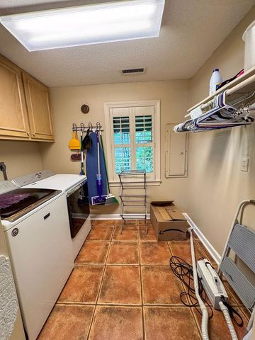 1524 GARLAND DR, Covington, TN 38019