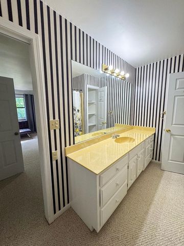 1524 GARLAND DR, Covington, TN 38019