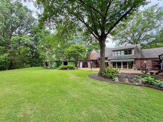 1524 GARLAND DR, Covington, TN 38019