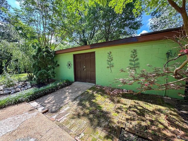 1524 GARLAND DR, Covington, TN 38019