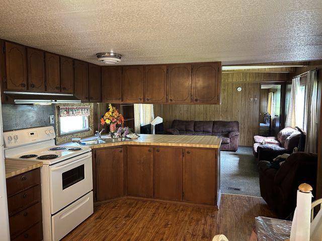 25 Beaver Rd, Eva, TN 38333