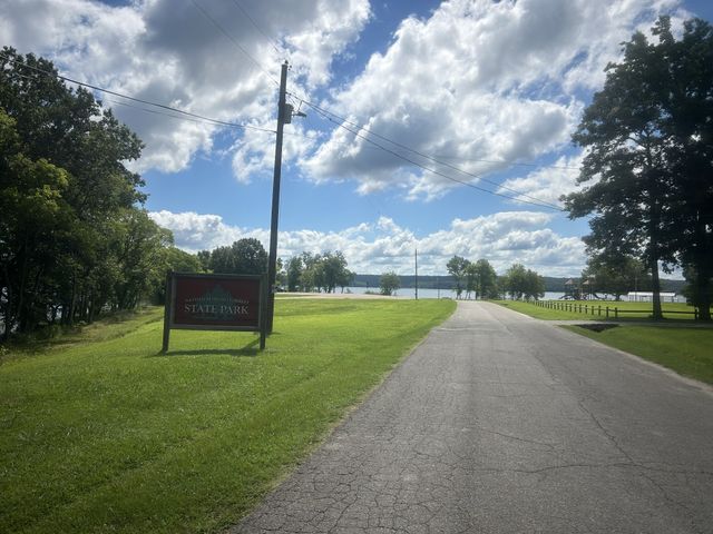25 Beaver Rd, Eva, TN 38333