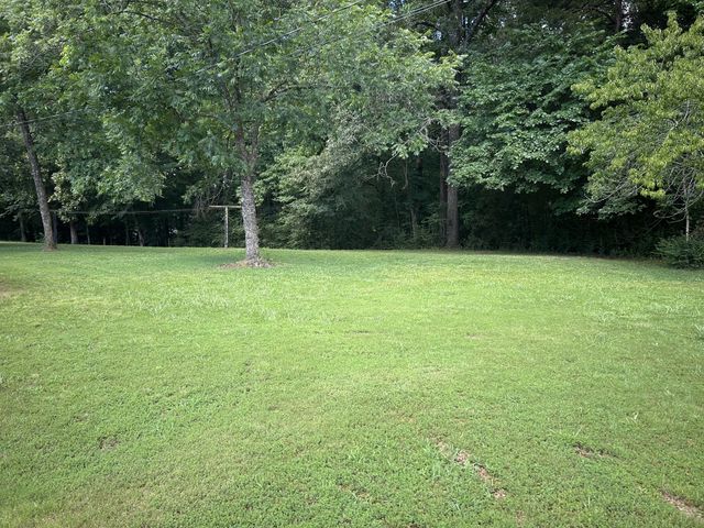 25 Beaver Rd, Eva, TN 38333