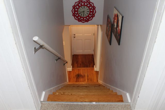 30 Amesbury St, Worcester, MA 01605