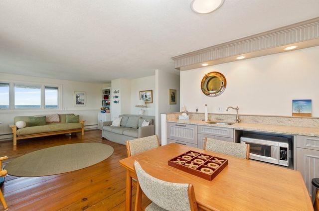 96 Shore, Dennis, MA 02638