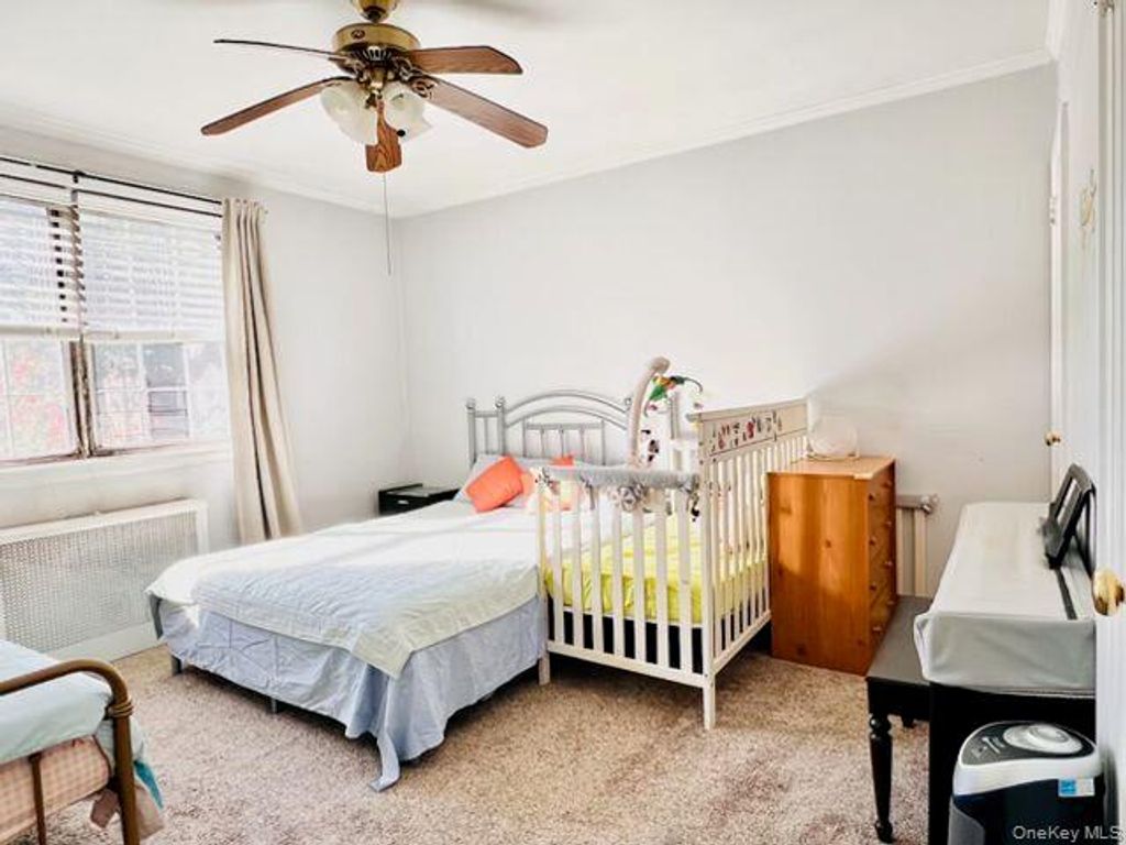 135-18 77 Ave 8F, Flushing, NY 11367 — photo 2