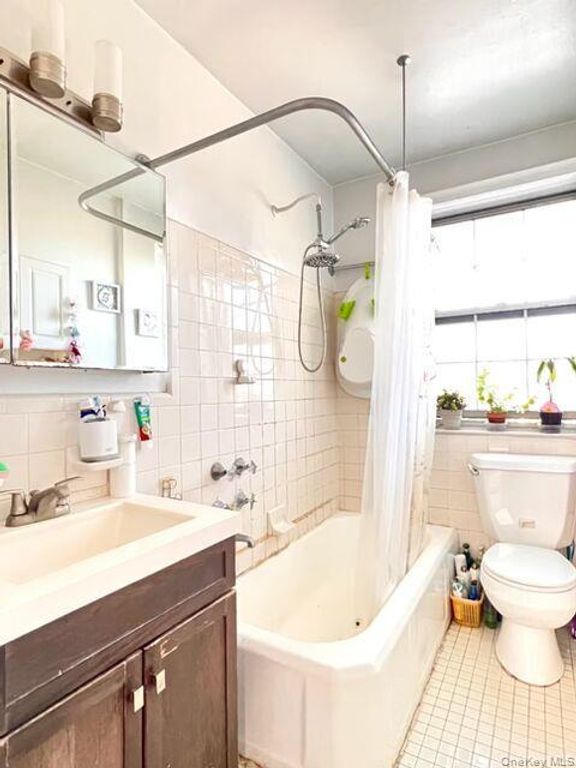 135-18 77 Ave 8F, Flushing, NY 11367 — photo 5