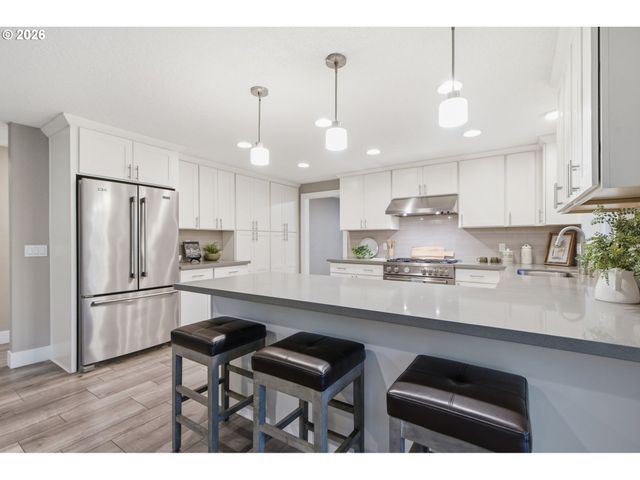 9040 Sw 49TH Ave, Portland, OR 97219