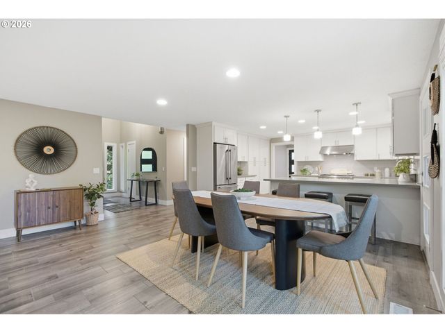 9040 Sw 49TH Ave, Portland, OR 97219