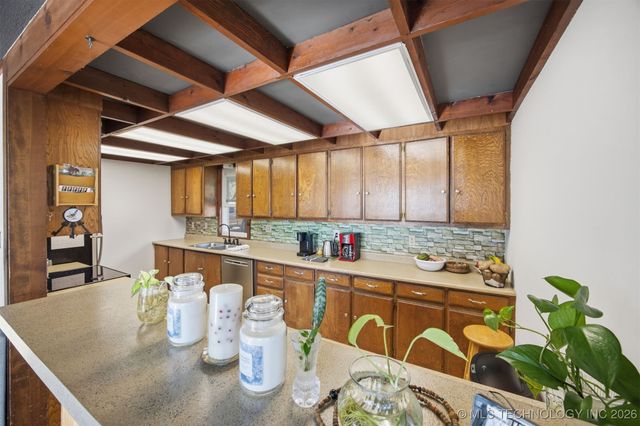 70 Acorn Lane, Crowder, OK 74430