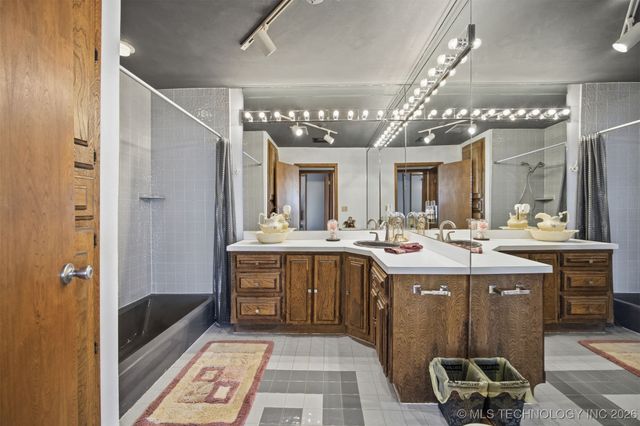 70 Acorn Lane, Crowder, OK 74430