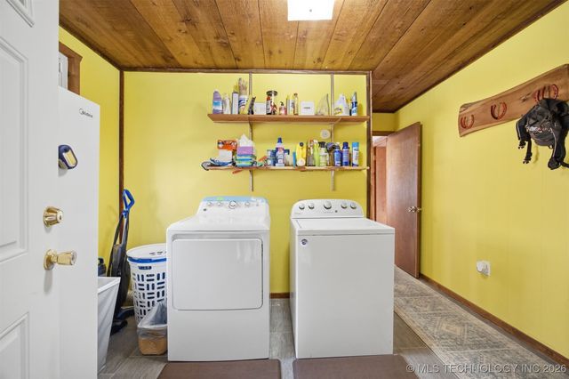 70 Acorn Lane, Crowder, OK 74430