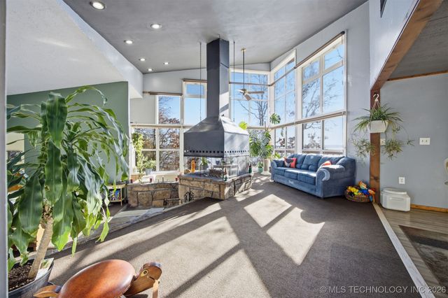 70 Acorn Lane, Crowder, OK 74430