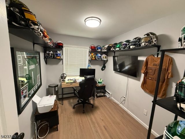 41 Dell Rd, Stanhope Boro, NJ 07874