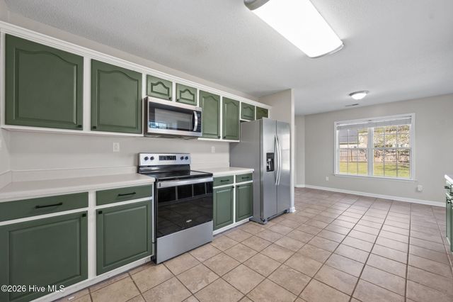 300 Carlisle Court, Jacksonville, NC 28540