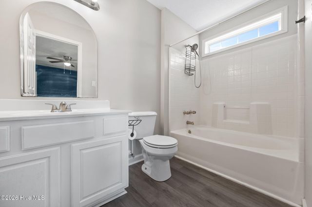 300 Carlisle Court, Jacksonville, NC 28540