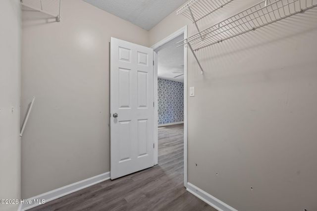 300 Carlisle Court, Jacksonville, NC 28540