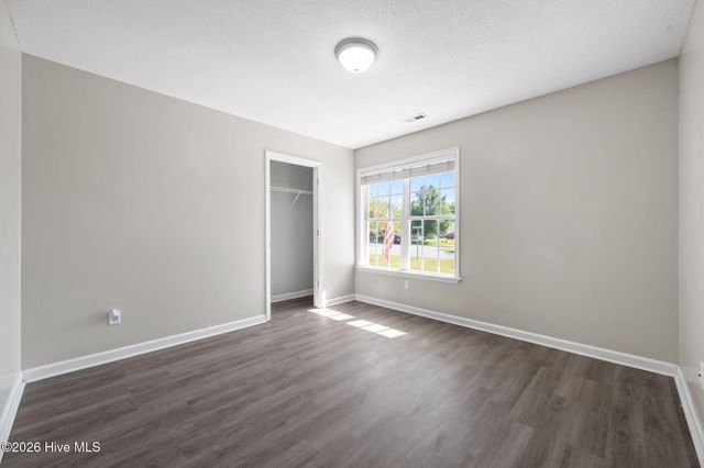 300 Carlisle Court, Jacksonville, NC 28540