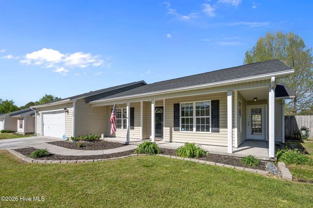 300 Carlisle Court, Jacksonville, NC 28540