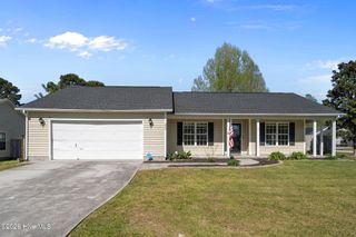 300 Carlisle Court, Jacksonville, NC 28540