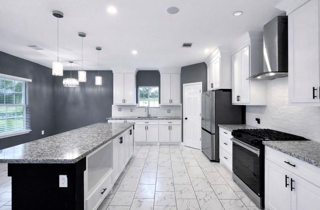 5125 Larkspur Street, Houston, TX 77033