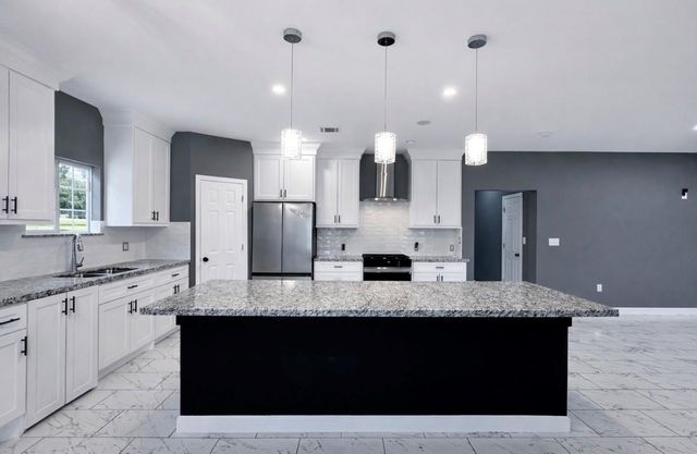5125 Larkspur Street, Houston, TX 77033