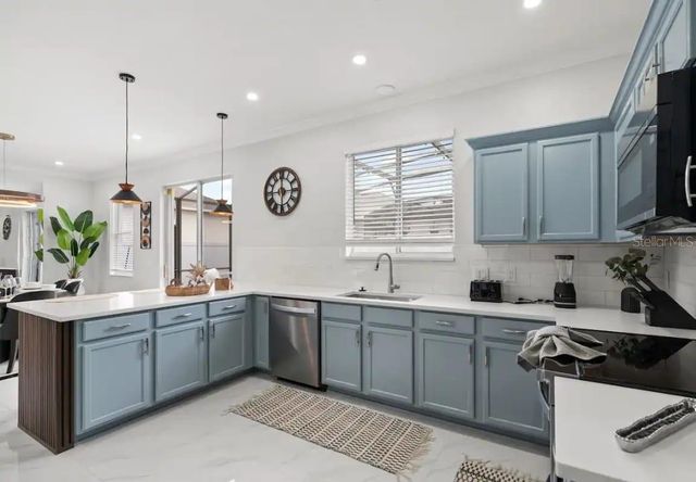 117 FOREST VIEW COURT, Davenport, FL 33896