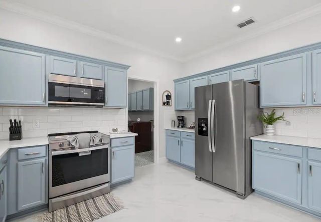 117 FOREST VIEW COURT, Davenport, FL 33896