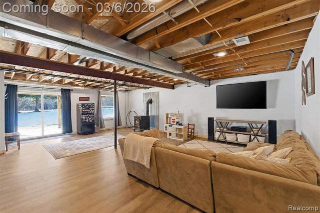 5809 Spears Road, Pinckney, MI 48169